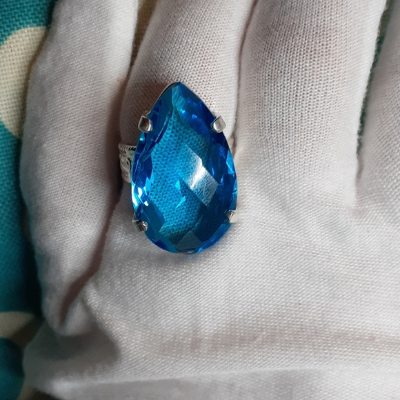Beautiful Blue Topaz Teardrop S925 Ring - 9 gm TWp - Picture 2 of 8